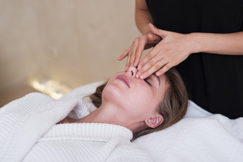 relaxed-woman-getting-a-facial-massage.jpg relaxed-woman-getting-a-facial-massage.jpg