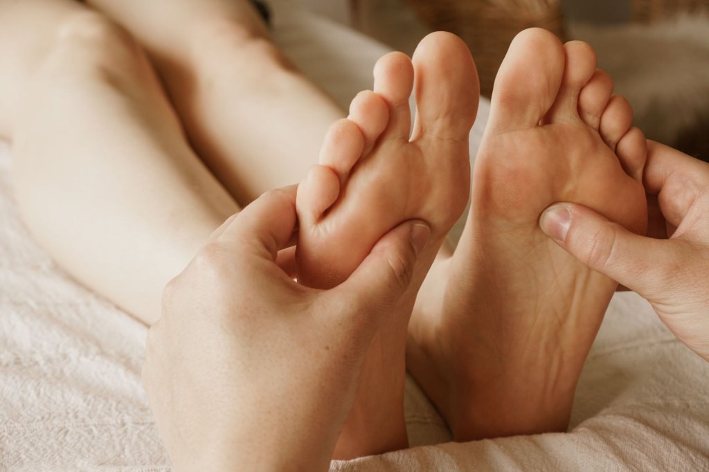 closeup-shot-masseur-massaging-female-s-feet.jpg closeup-shot-masseur-massaging-female-s-feet.jpg