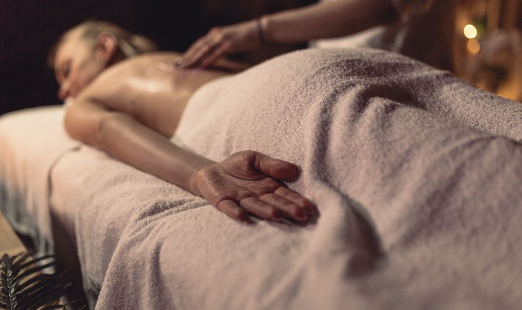 massage-concept-with-woman2.jpg massage-concept-with-woman2.jpg