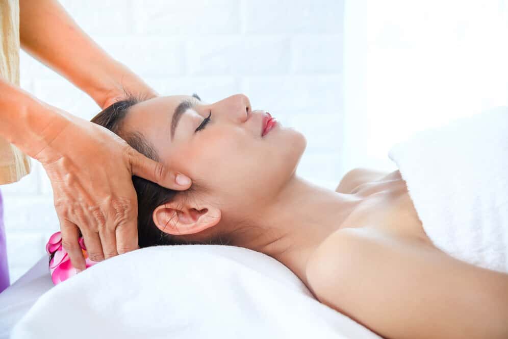 beutiful-woman-with-spa-massage_1150-14444.jpg beutiful-woman-with-spa-massage_1150-14444.jpg