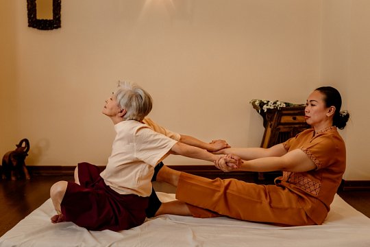 Подарочный сертификат на Новый год коллегам в Royal Thai на сумму 20000 рублей