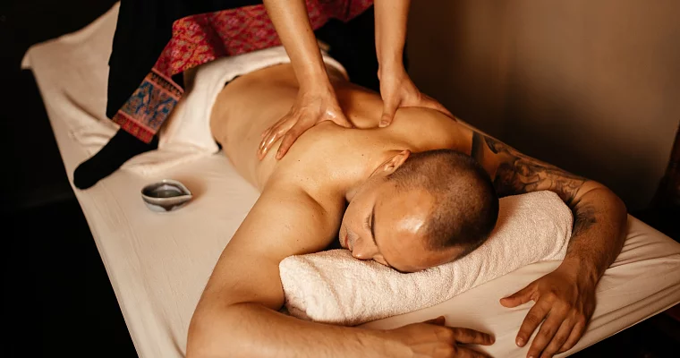 Подарочный сертификат для мужчин на Новый год на масляный массаж