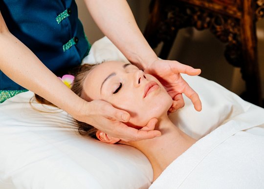 Подарочный сертификат для женщин на 8 марта на SPA-ритуал для лица